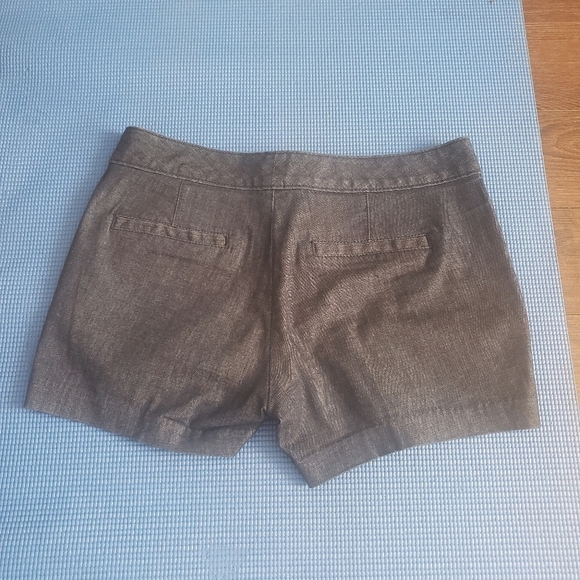 Banana Republic Hampton Fit Shorts In Denim - Picture 2 of 8